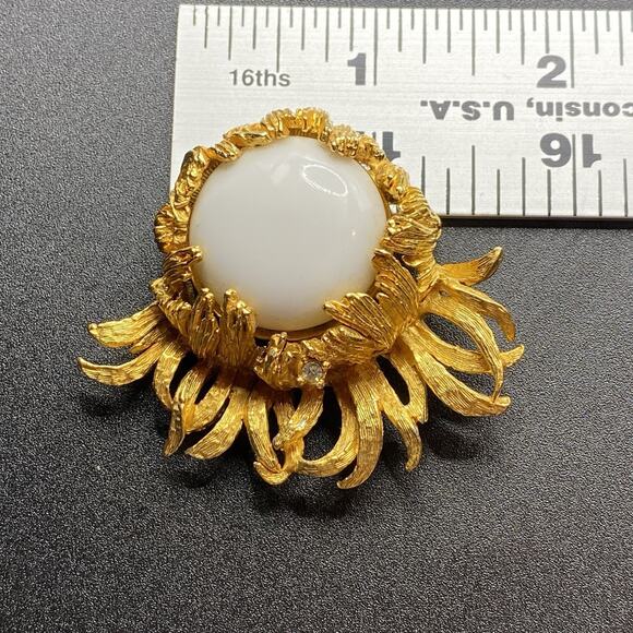 Vintage Robert Demario Signed Milk Glass Cabochon Sea Anemone Brooch Pin Rare - Picture 6 of 7